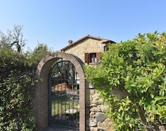 Toàn bộ căn nhà/căn hộ Romantic Stone House For 2, Huge Terrasse For Sun-bathing (Montescudaio, Ý)
