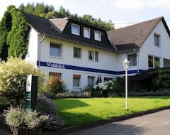 Khách sạn Hotel Pension Waldblick (Neuenstein, Đức)