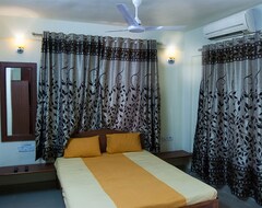 Hotel Oceanic (Shrivardhan, India)