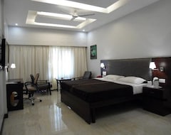 Khách sạn Hotel Classic International (Dehradun, Ấn Độ)