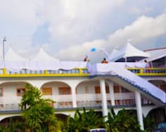 Hotel Marine View (Ocho Rios, Jamaica)