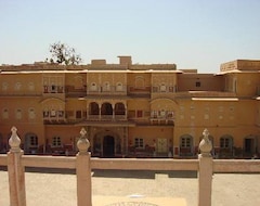 Otel Chomu Palace (Jaipur, Hindistan)