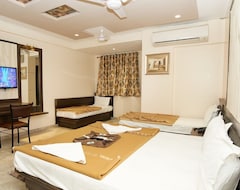 Khách sạn Hotel Sai Suraj Park (Shirdi, Ấn Độ)