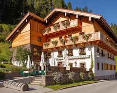 Khách sạn Landgasthof Adler (Hinterhornbach, Áo)