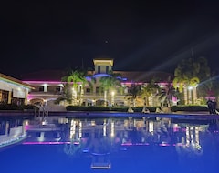 Lomakeskus Subic Waterfront Resort and Hotel (Subic, Filippiinit)
