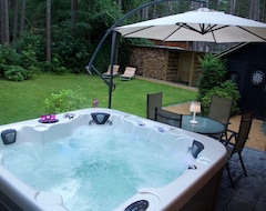 Tüm Ev/Apart Daire Luxurious Swiss-style Vacation House With A Jacuzzi! (Lille, Belçika)