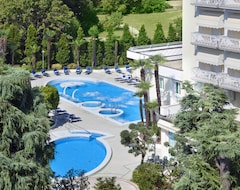 Khách sạn Hotel Due Torri Abano (Abano Terme, Ý)