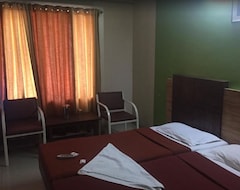Hotel Vrindavan Deluxe (Kolhapur, India)