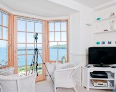 Khách sạn Expansive Sea & Lighthouse Views; Beach 2 Min; Pool, Tennis Court; Dvd/sky; Wifi (Kingsbridge, Vương quốc Anh)