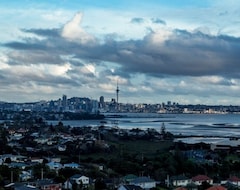 A Picture Perfect Hotel Living In Central Takapuna (Auckland, Yeni Zelanda)
