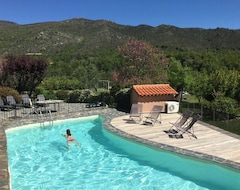 Koko talo/asunto Beautiful Villa With Swimming Pool In Natural Setting, Huge Garden Playgrounds (Mosset, Ranska)
