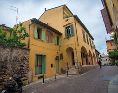 Căn hộ có phục vụ Palazzo Ponte Pietra (Verona, Ý)