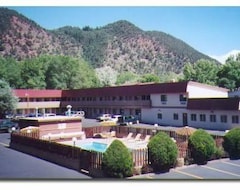 Pansiyon Glenwood Springs Cedar Lodge (Glenwood Springs, ABD)