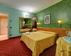 Hotel Motel Sporting (Ripalta Guerina, İtalya)
