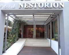 Khách sạn Hotel Nestorion (Faliro, Hy Lạp)