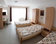 Hotel Penzion Lihovar (Trebíc, Czech Republic)