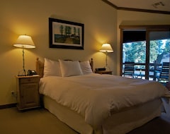Khách sạn Sunnyside Restaurant & Lodge (Tahoe City, Hoa Kỳ)