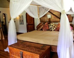 Hotel Chui Lodge (Naivasha, Kenya)