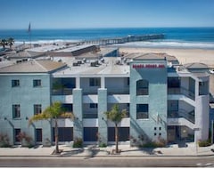 Khách sạn Beach House Inn & Suites (Pismo Beach, Hoa Kỳ)