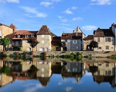 Cijela kuća/apartman House In Picturesque Village (Bretenoux, Francuska)