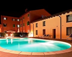 Hotel Corte Castelletto (Nogarole Rocca, Italy)
