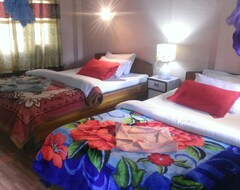 Hotel Safari Wildlife Lodge & Camp (Chitwan, Nepal)