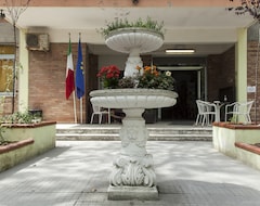 Khách sạn Villaggio Accademia (Cesenatico, Ý)