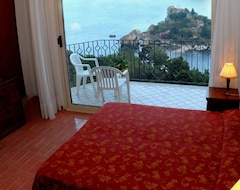 Apart Otel Puravista Luxury Home (Taormina, İtalya)