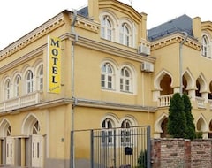 Khách sạn Motel Vila Cicibela (Gradačac, Bosnia and Herzegovina)
