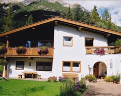 Koko talo/asunto Landhaus Loinger (Leutasch, Itävalta)
