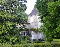 Bed & Breakfast Château de Puyrigaud - Gîte (Léoville, Ranska)