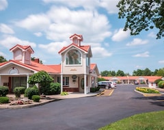 Khách sạn Americas Best Value Inn & Suites (Clarence, Hoa Kỳ)