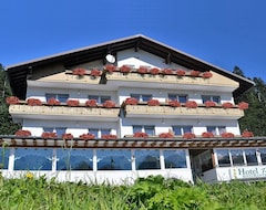 Otel Tre Pini (Danta di Cadore, İtalya)