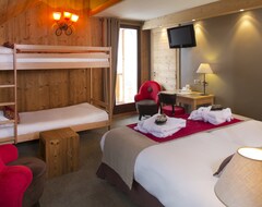 Hotel 3 rooms comfort - Capacity 6 people (Corrençon-en-Vercors, France)