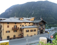 Hotel Aquila (Brusson, Italy)
