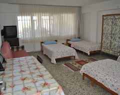 Hotel Set Arat Motel & Pansiyon (Edremit, Turkey)