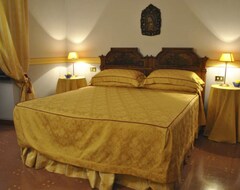 Bed & Breakfast Marinucci's House - Le stanze del Canonico (Bevagna, Ý)