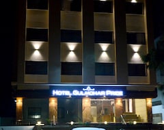 Khách sạn Hotel Gulmohar Pride (Ahmednagar, Ấn Độ)