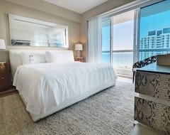 Luxury Beachfront Hotel 2 Bedroom + 2 Bath (Fort Lauderdale, USA)