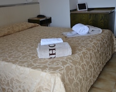 Khách sạn Eurhotel (Rimini, Ý)