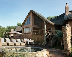 Khách sạn Impodimo Game Lodge (Madikwe, Nam Phi)