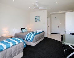 Hotel Carters By The Sea Beachside Studio Apartments (Westport, New Zealand)