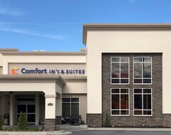 Otel Comfort Inn & Suites Logan Near University (Logan, ABD)