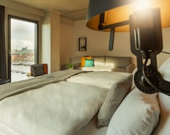 Hotel the niu Fender (Amsterdam, Netherlands)