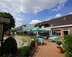 Khách sạn Hotel Grüner Jäger (Travemünde, Đức)