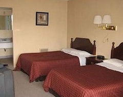 Hotel Tecumseh Inn & Suites (Tecumseh, USA)