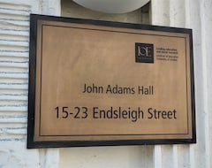 Hotel John Adams Hall (London, Ujedinjeno Kraljevstvo)