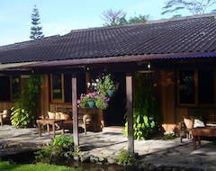 Khách sạn Gardenia Country Inn (Manado, Indonesia)