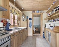 Koko talo/asunto Quiet Holiday House For Max. 6 Persons With Sauna And Bath Tub (Svenljunga, Ruotsi)