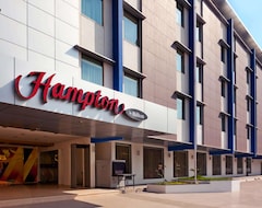 Hotel Hampton by Hilton Vadodara-Alkapuri (Vadodara, Indien)
